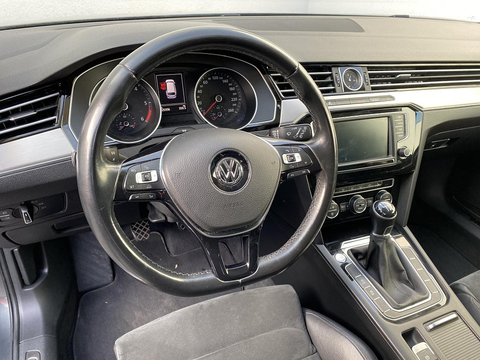 Volkswagen Passat 2.0TDi Highline