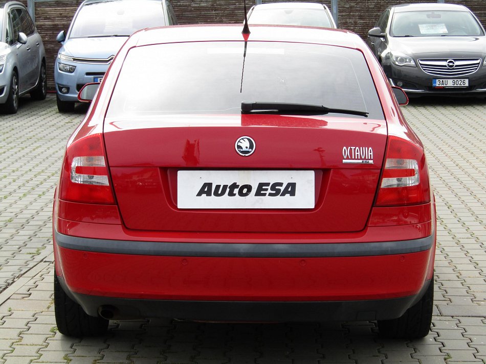 Škoda Octavia II 1.6 FSi Ambition