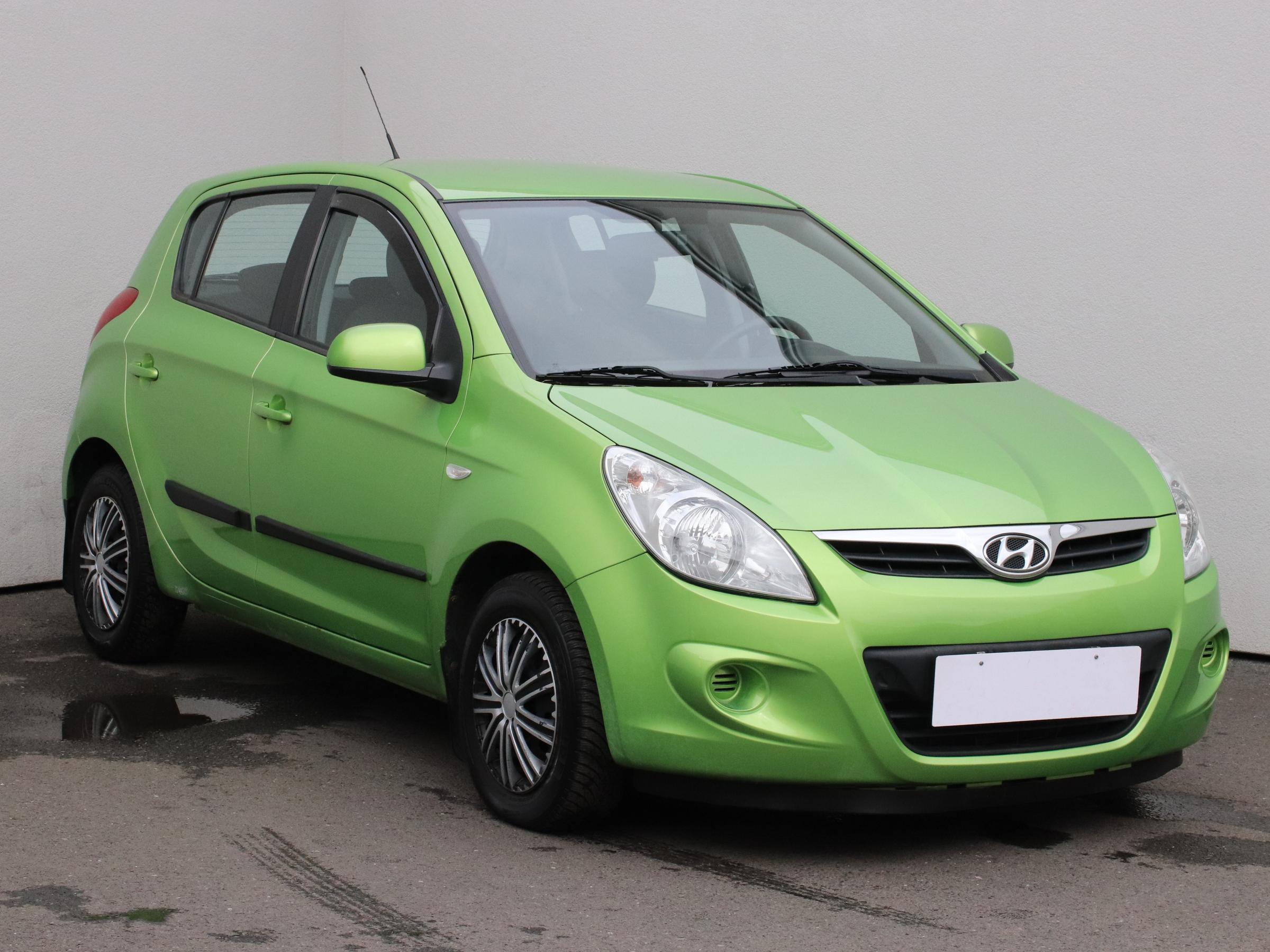 Hyundai i20, 2010 - pohled č. 1