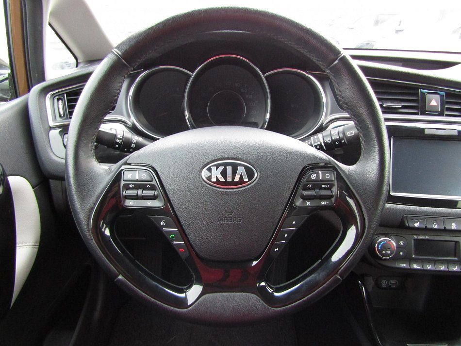 Kia Ceed 1.6 GDi Exclusive