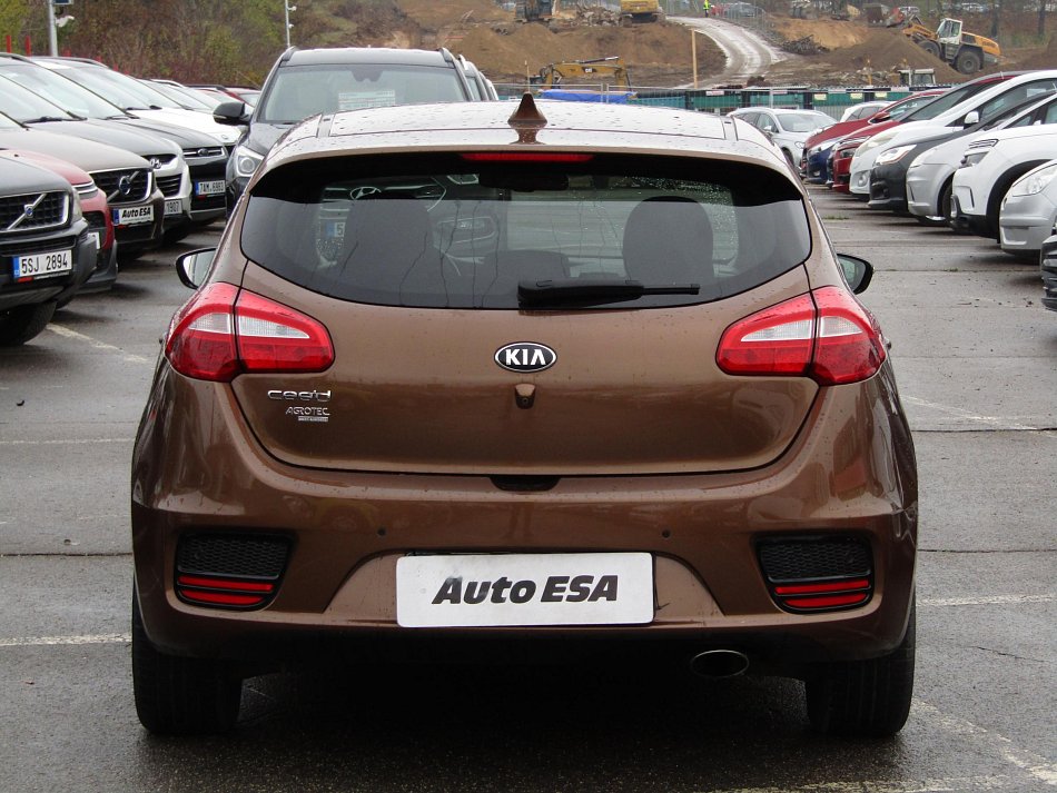 Kia Ceed 1.6 GDi Exclusive