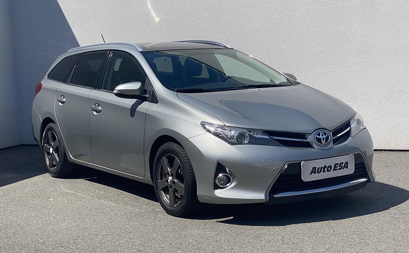 Toyota Auris 1.6 VVT-i Life Plus