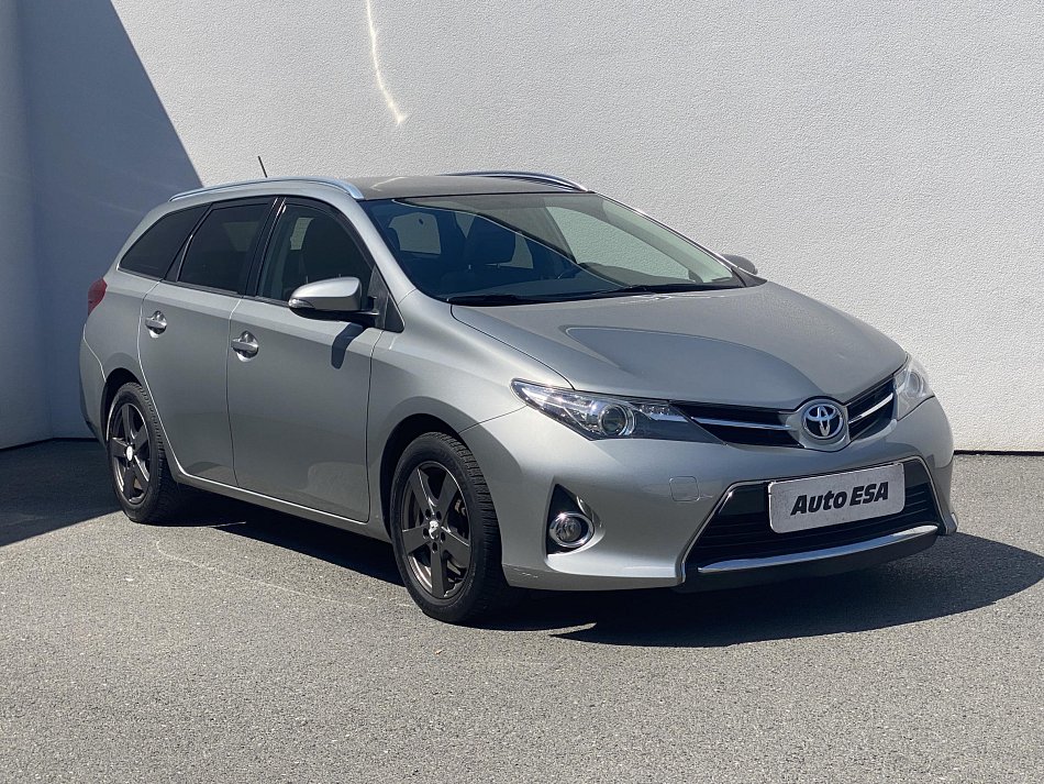 Toyota Auris 1.6 VVT-i Life Plus