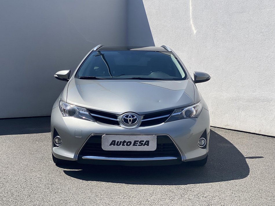 Toyota Auris 1.6 VVT-i Life Plus