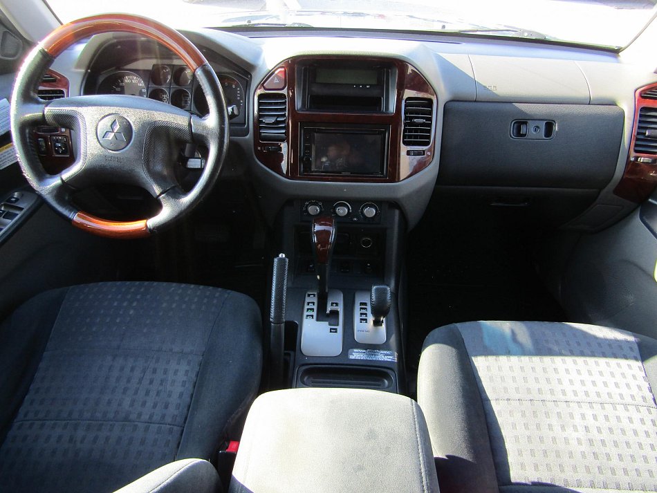 Mitsubishi Pajero 3.2 Di-D  4x4