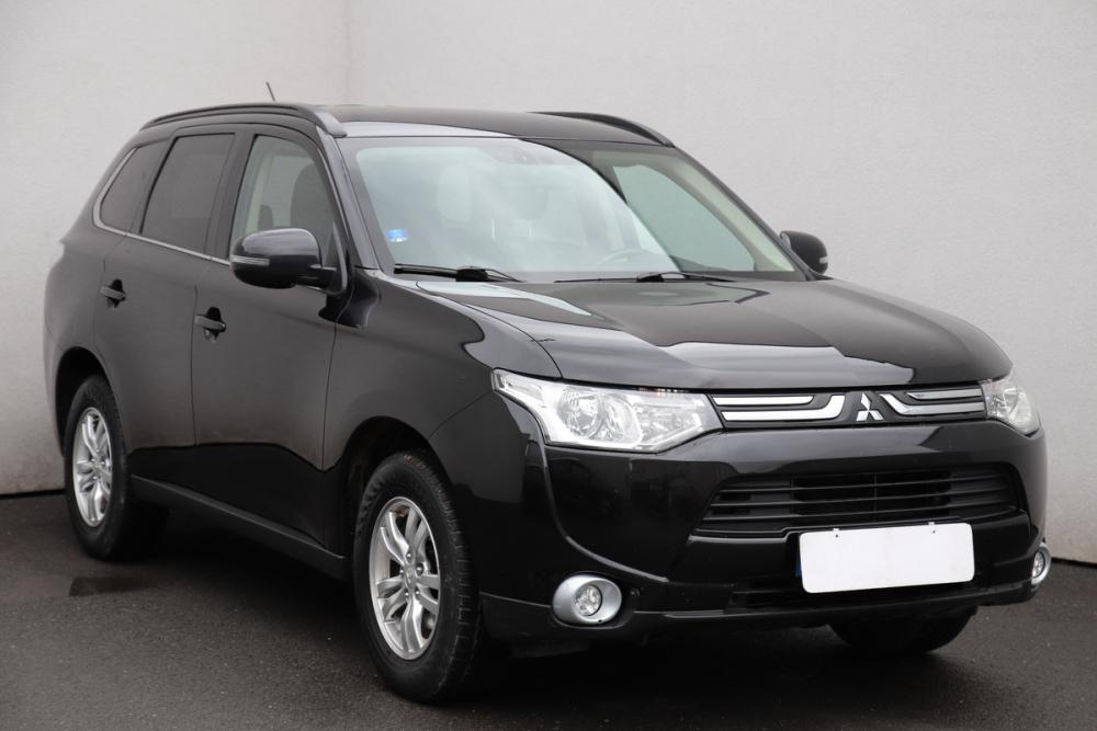 Mitsubishi Outlander, 2014