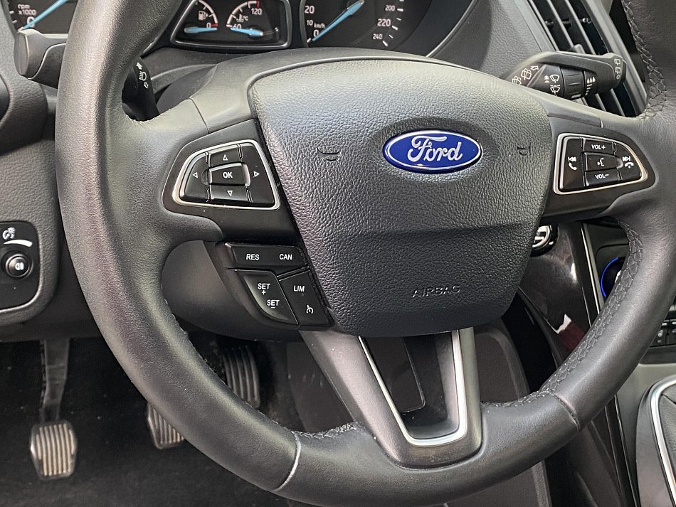 Ford Kuga 1.5EB Titanium