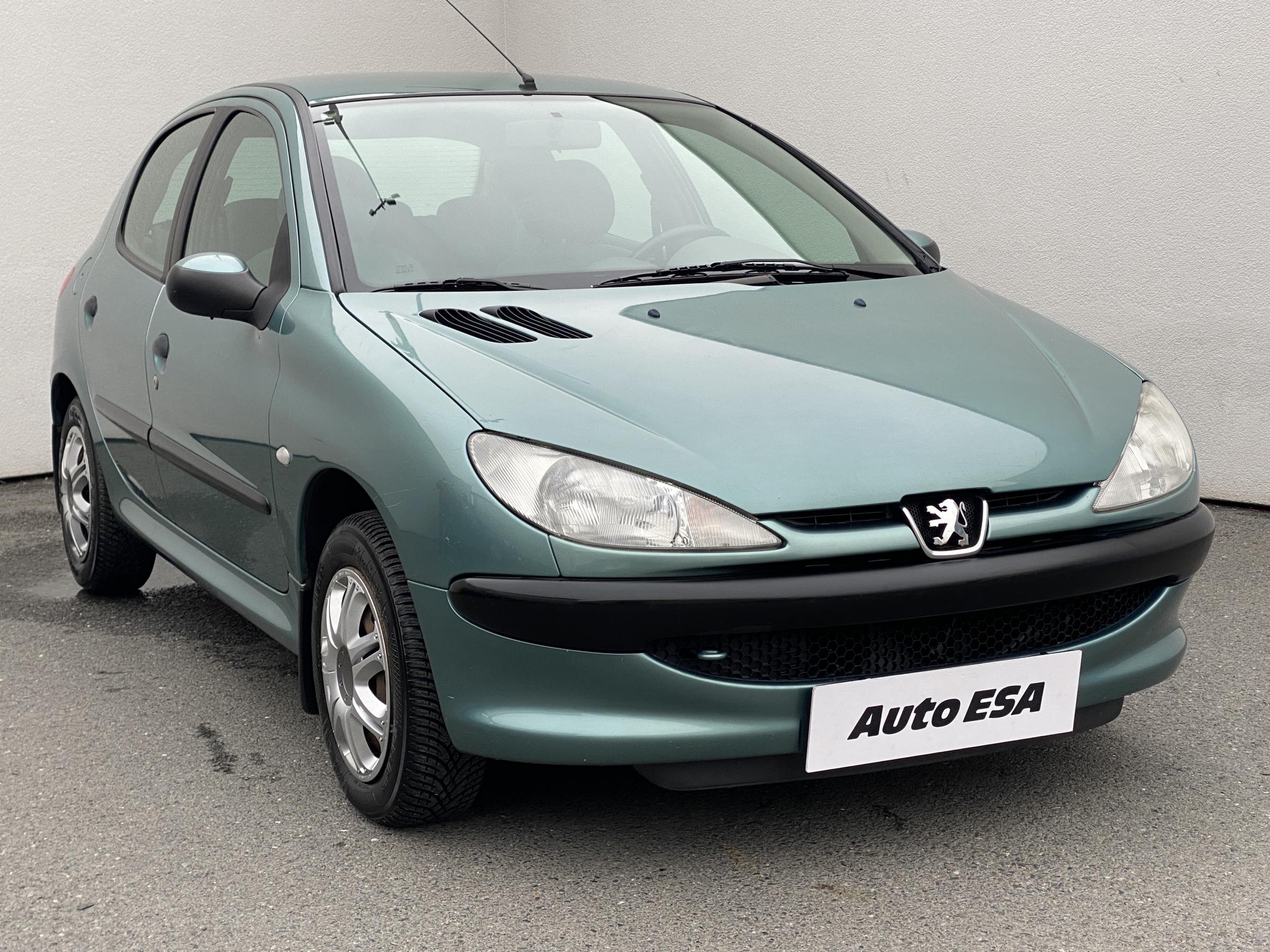 Peugeot 206, 2002