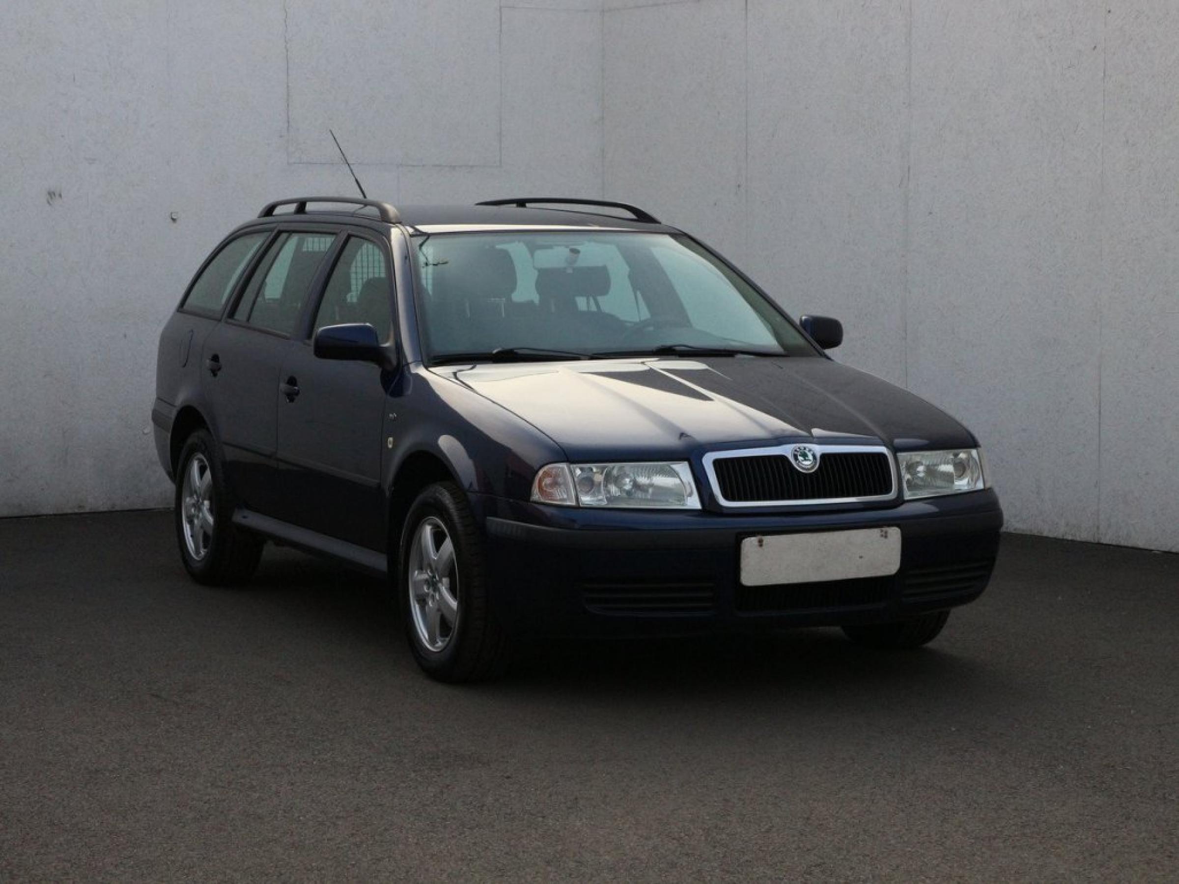 Škoda Octavia, 2003 - celkový pohled