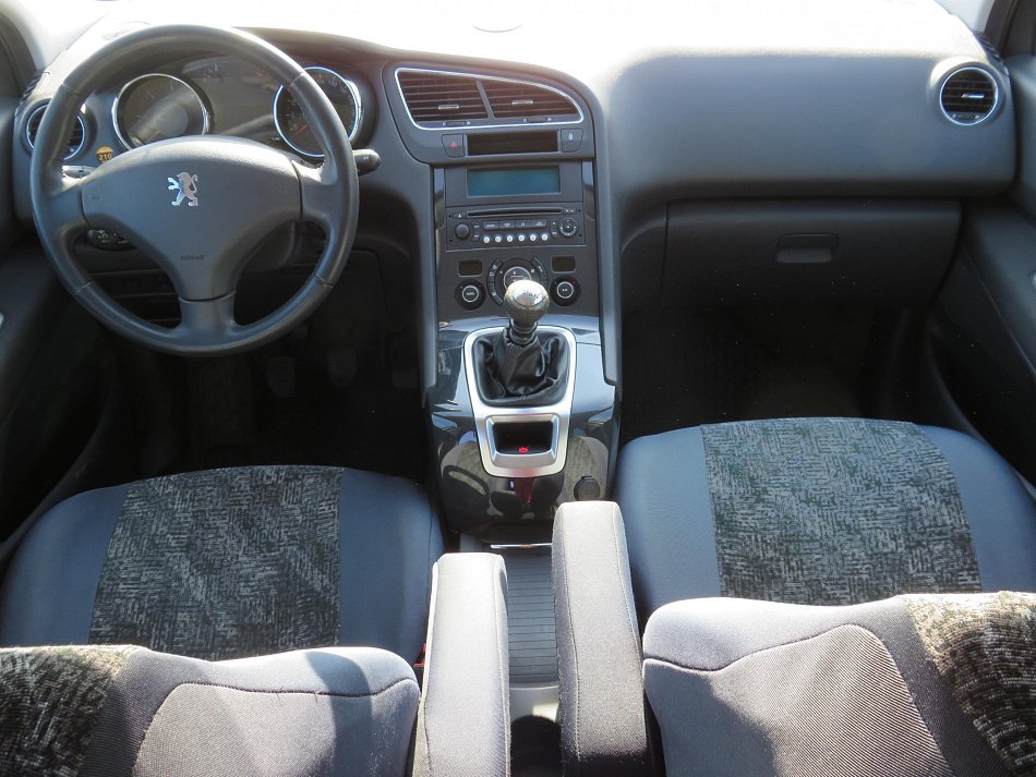 Peugeot 5008 2.0 HDi 