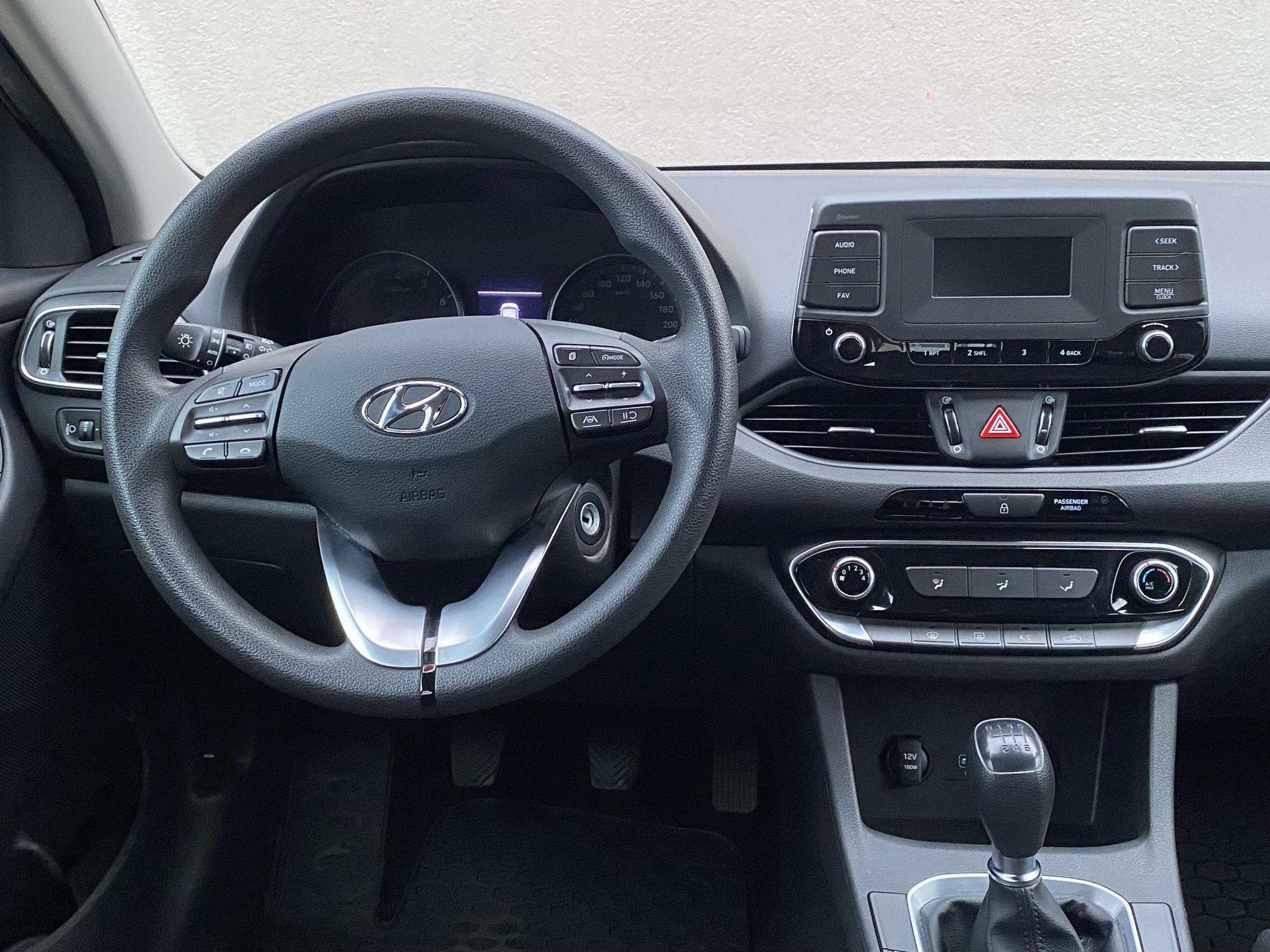 Hyundai i30, 2020 - pohled č. 12