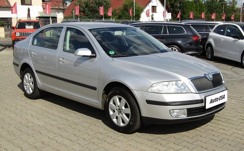 Škoda Octavia II 1.6 MPi Ambiente