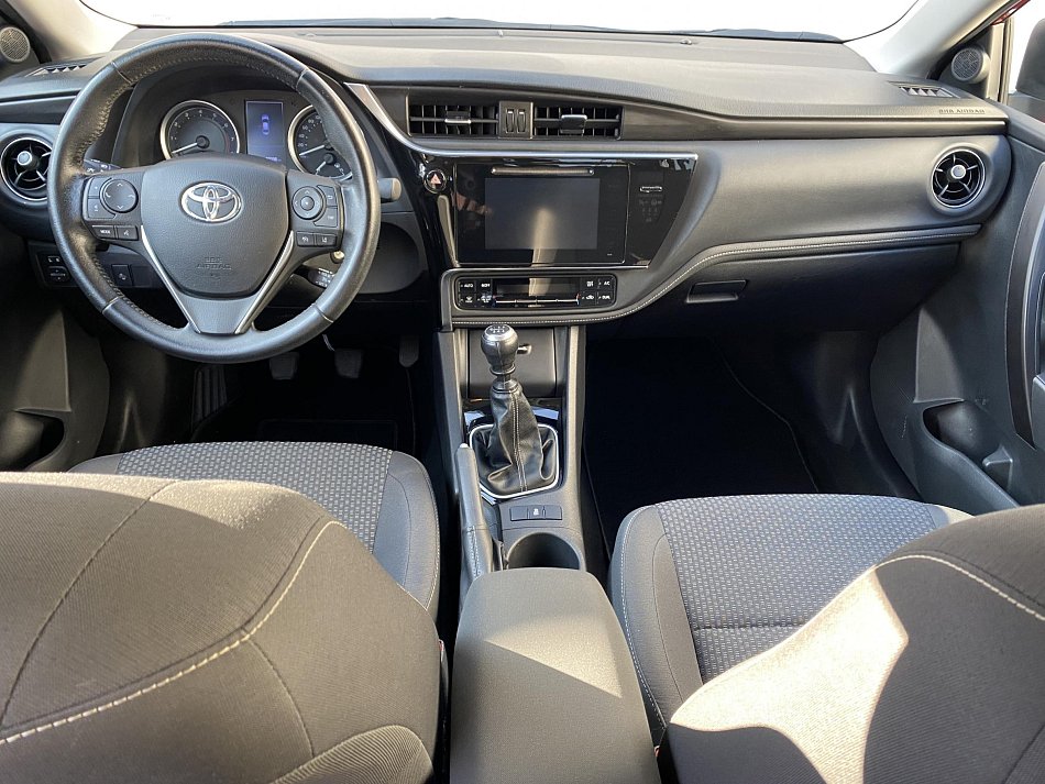 Toyota Corolla 1.6i 16v 