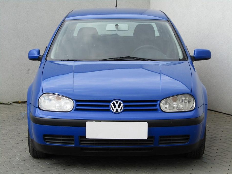 Volkswagen Golf 1.6SR 