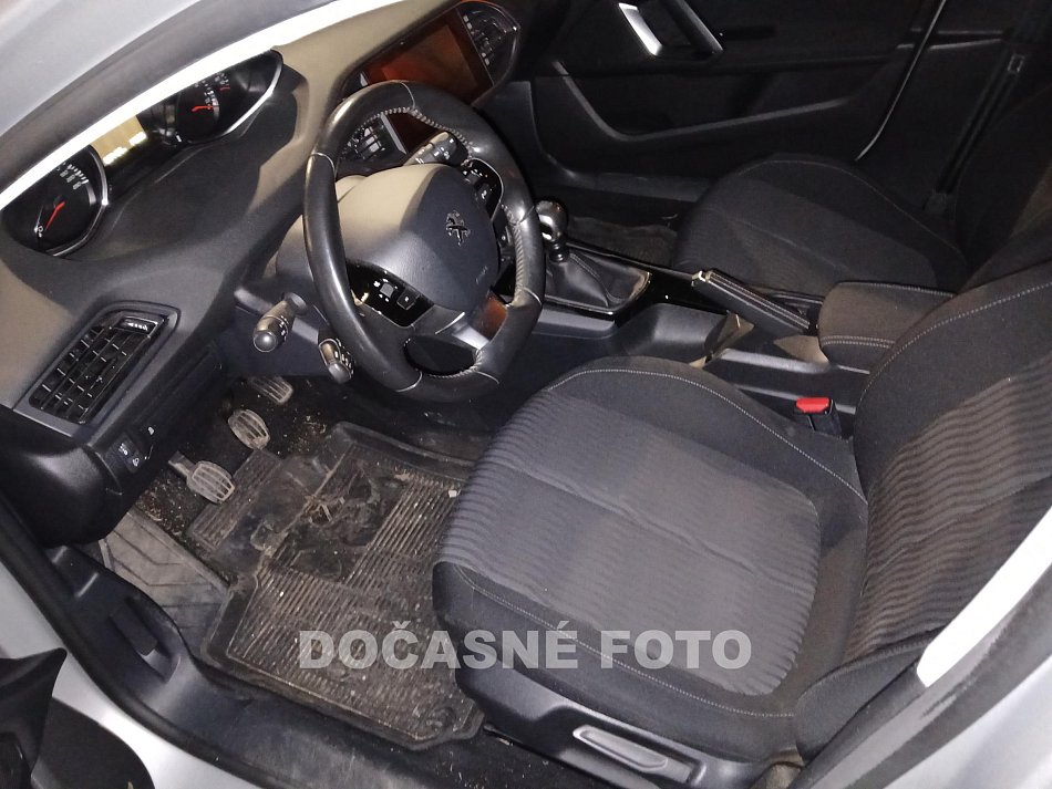 Peugeot 308 1.6i 