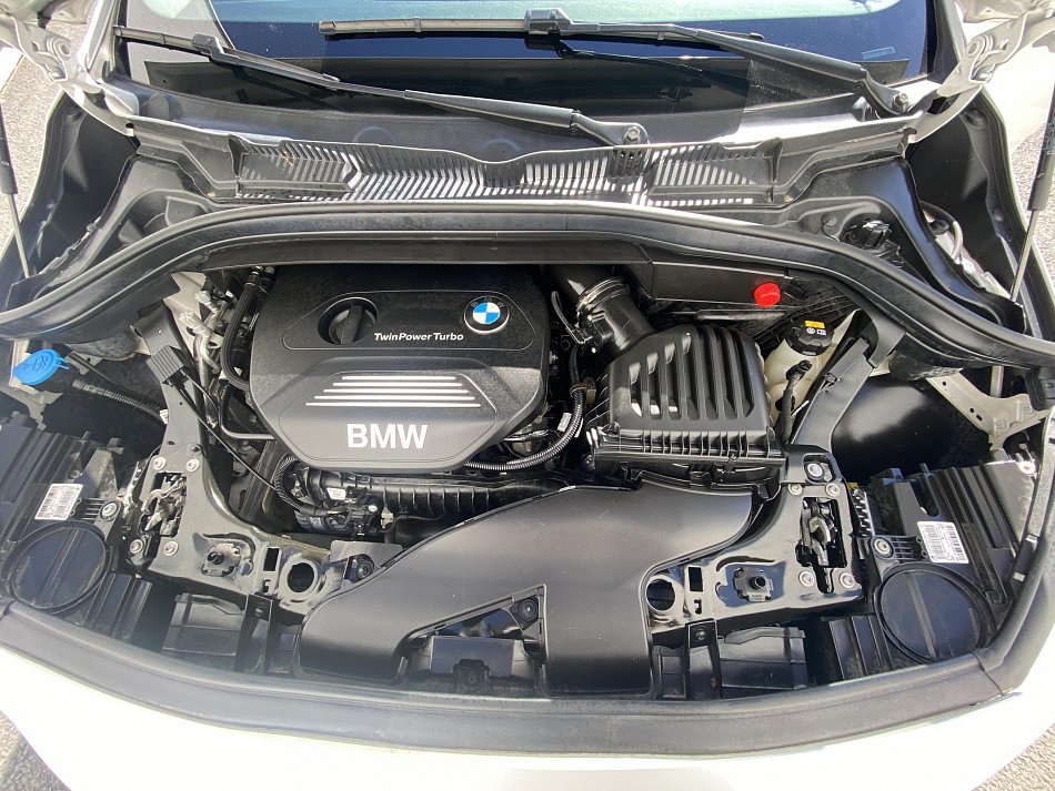 BMW Řada 2 1.5i  218i