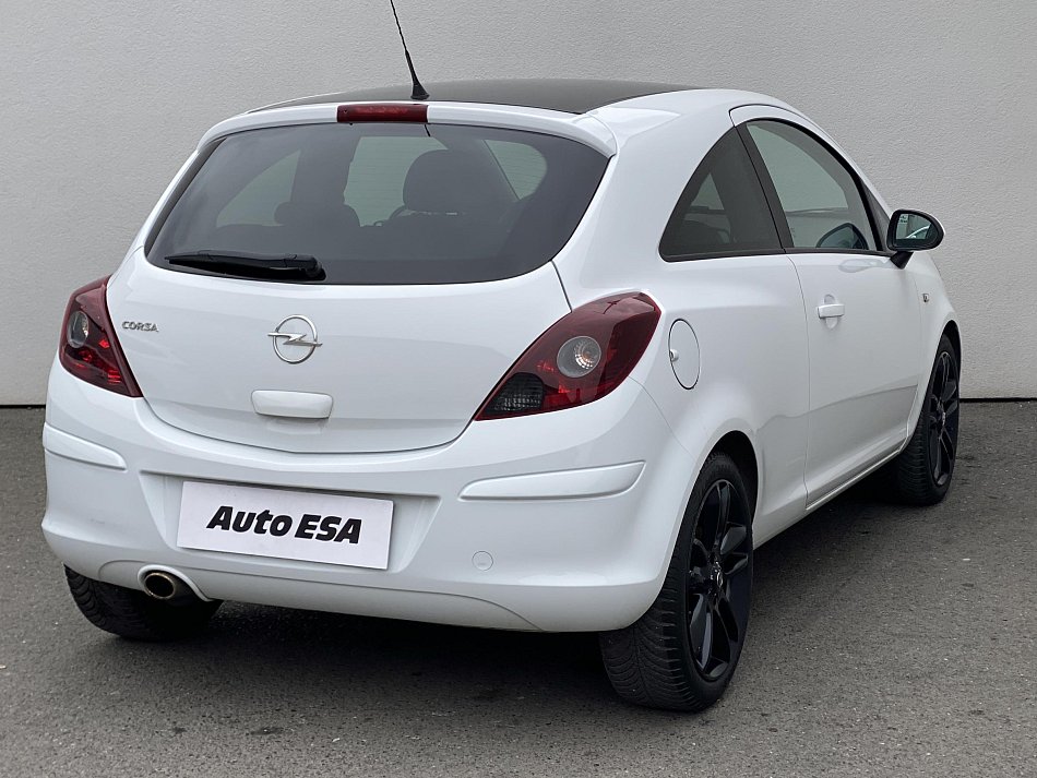 Opel Corsa 1.4i 