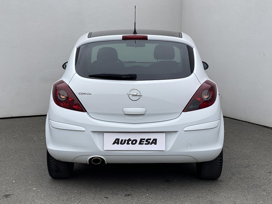 Opel Corsa 1.4i 