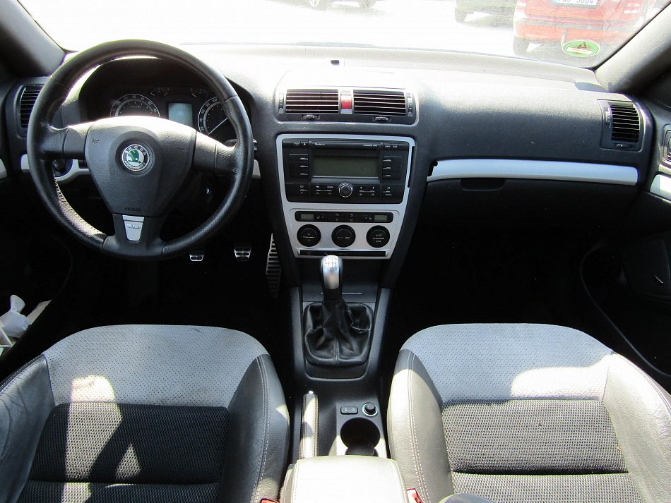 Škoda Octavia II 2.0 TDi  RS