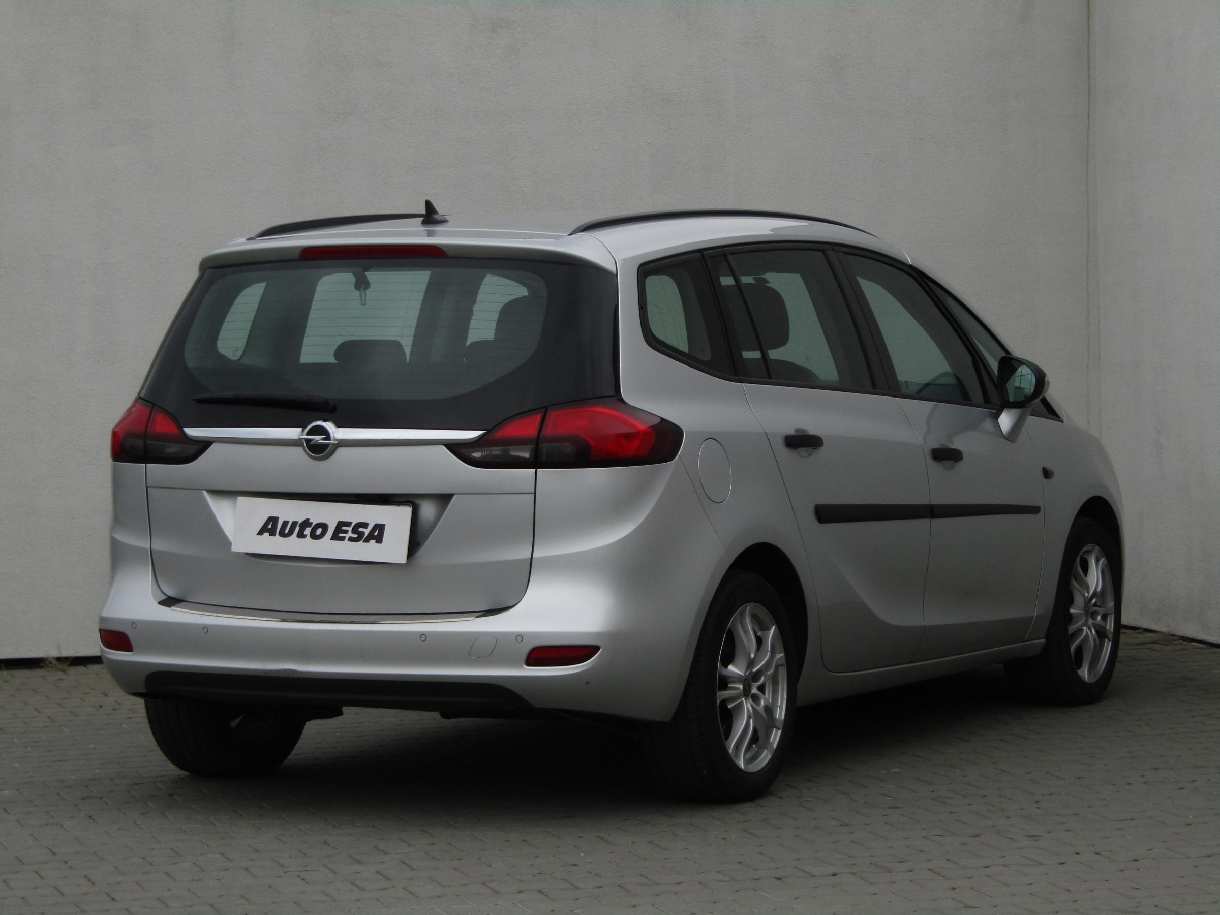 Opel Zafira, 2013 - pohled č. 4