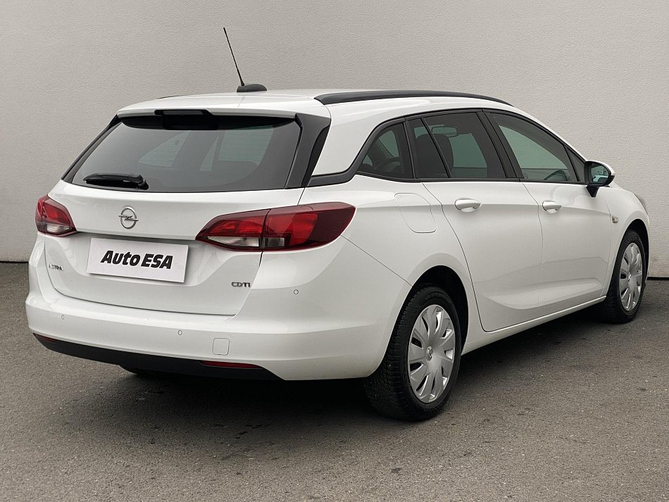 Opel Astra 1.6 CDTi 