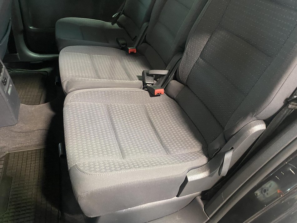 Volkswagen Touran 1.9 TDi 