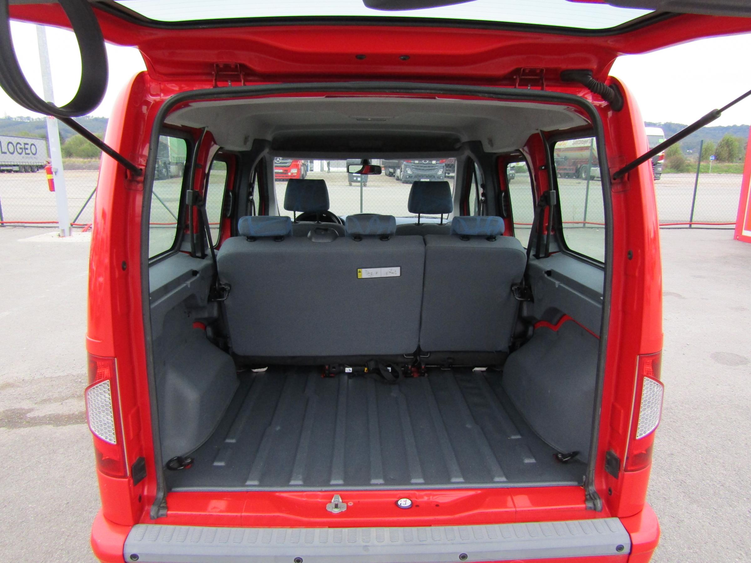 Ford Tourneo Connect, 2012 - pohled č. 8