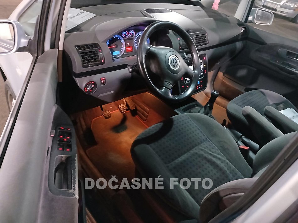 Volkswagen Sharan 1.8 