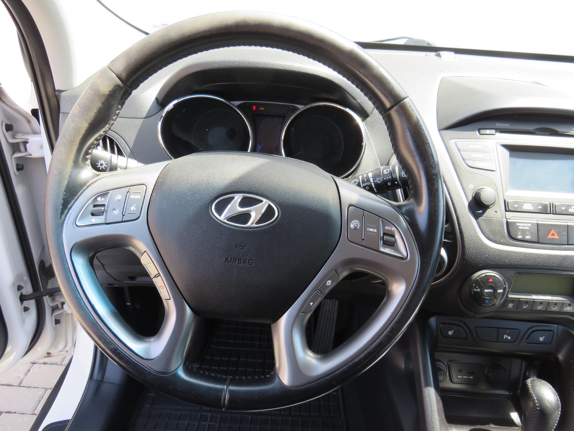 Hyundai ix35, 2014 - pohled č. 14