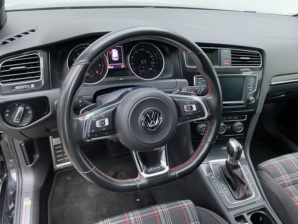 Volkswagen Golf 2.0 TSi GTi