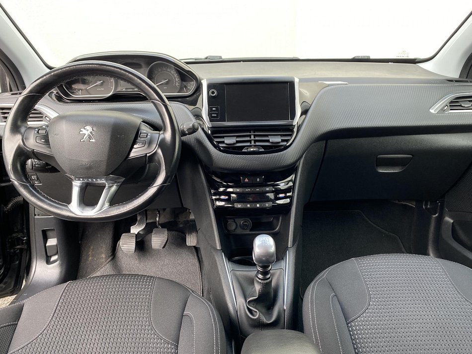 Peugeot 208 1.2 PT 