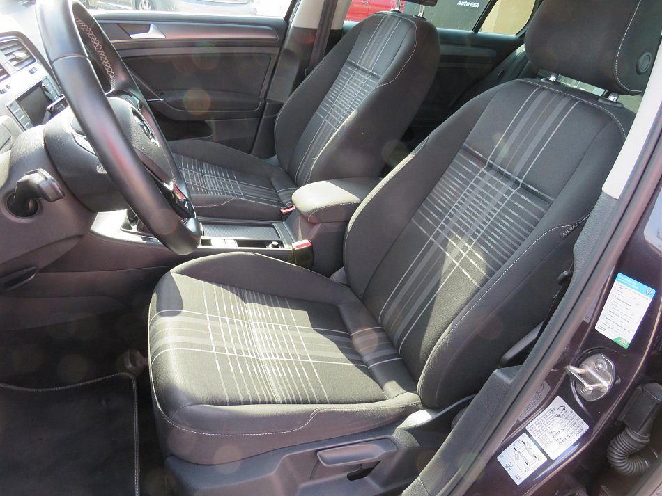 Volkswagen Golf 1.2TSi 