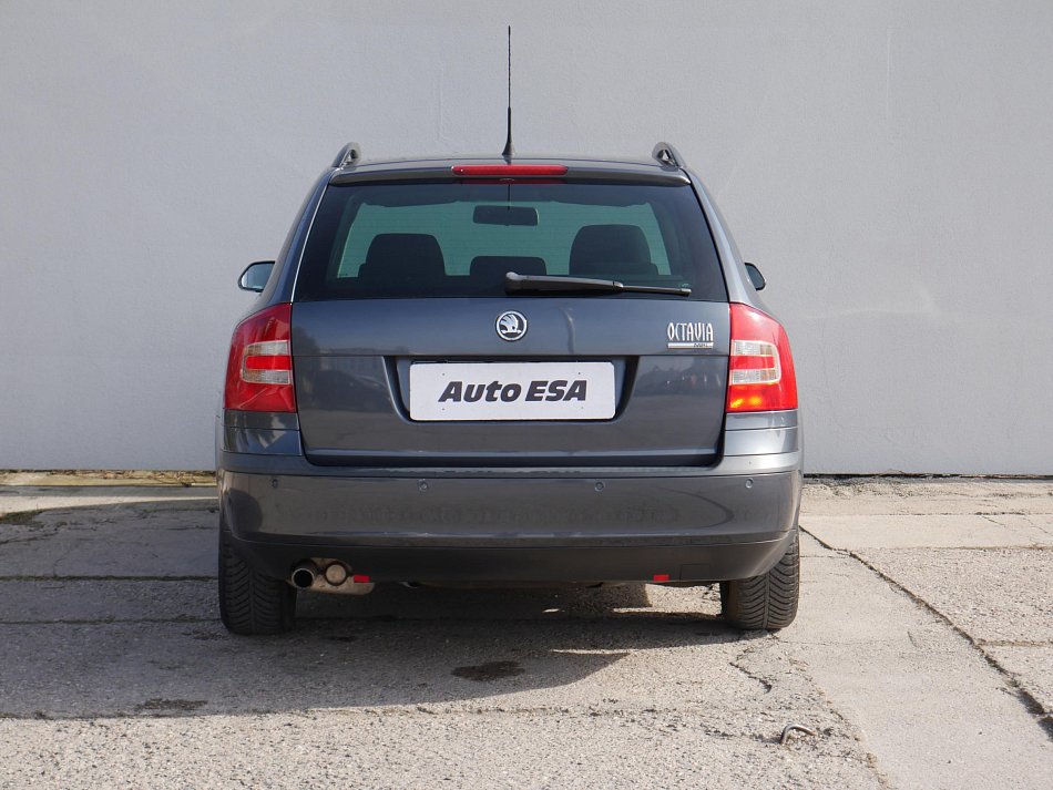 Škoda Octavia II 1.6MPi Ambiente