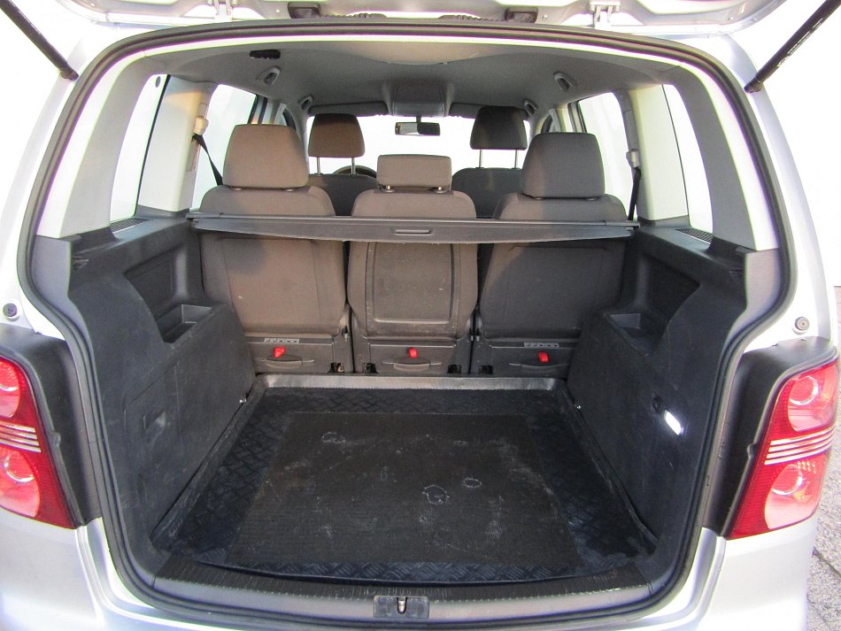 Volkswagen Touran 1.9 TDi 