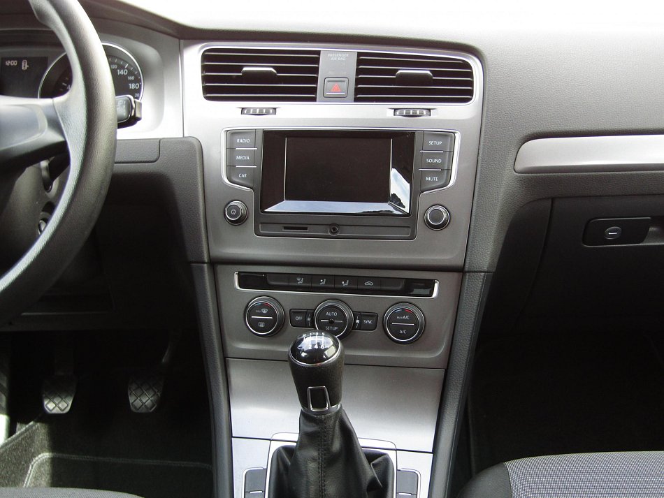 Volkswagen Golf 1.2 TSi 