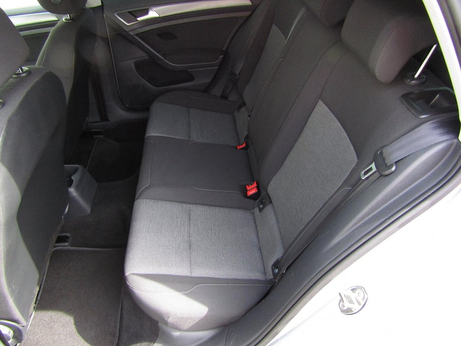 Volkswagen Golf 1.2 TSi 