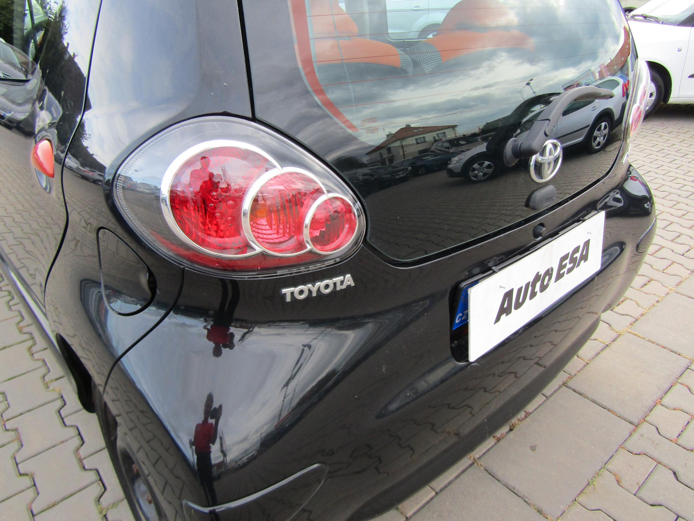 Toyota Aygo, 2012 - pohled č. 16