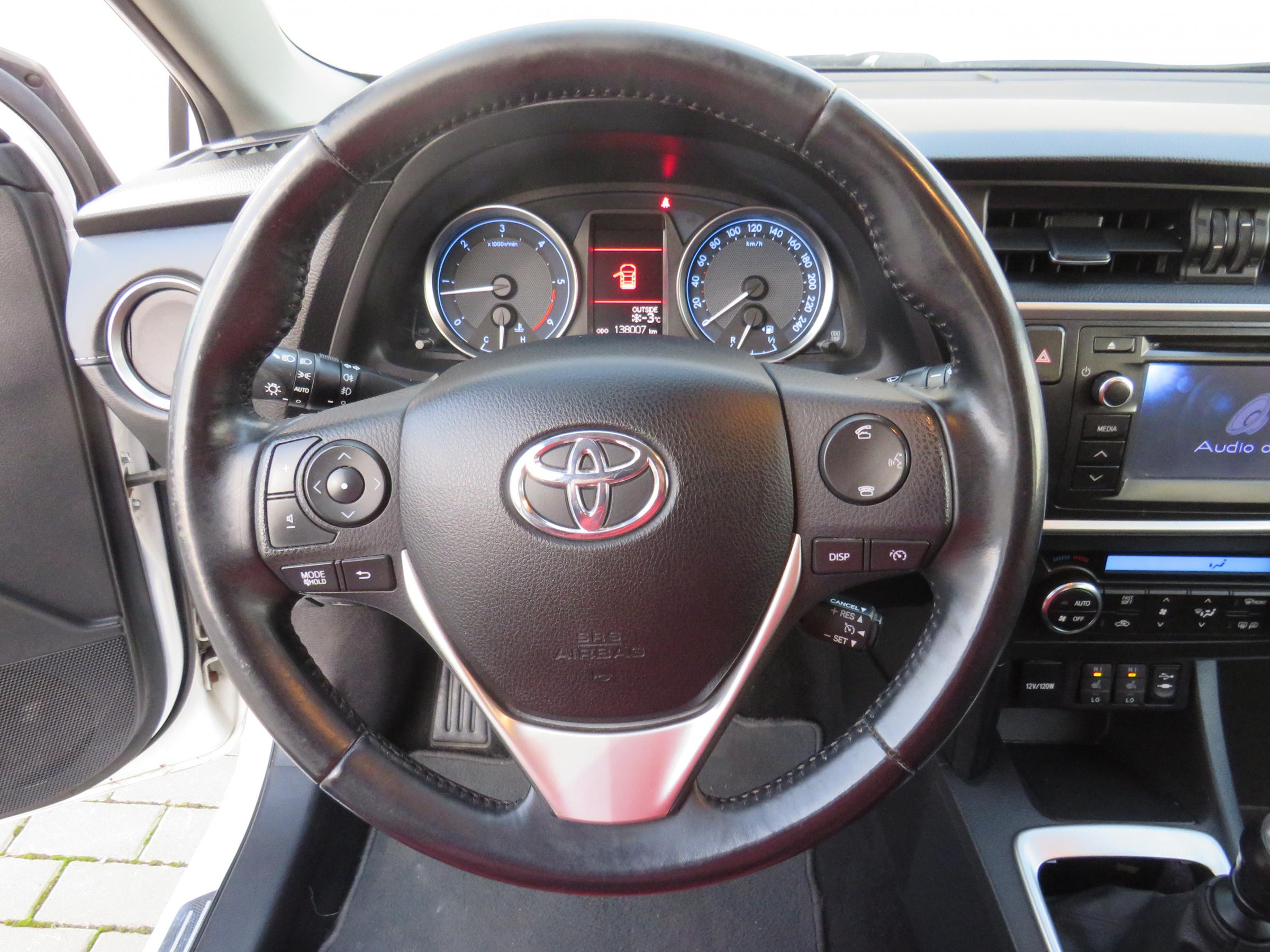 Toyota Auris, 2013 - pohled č. 14