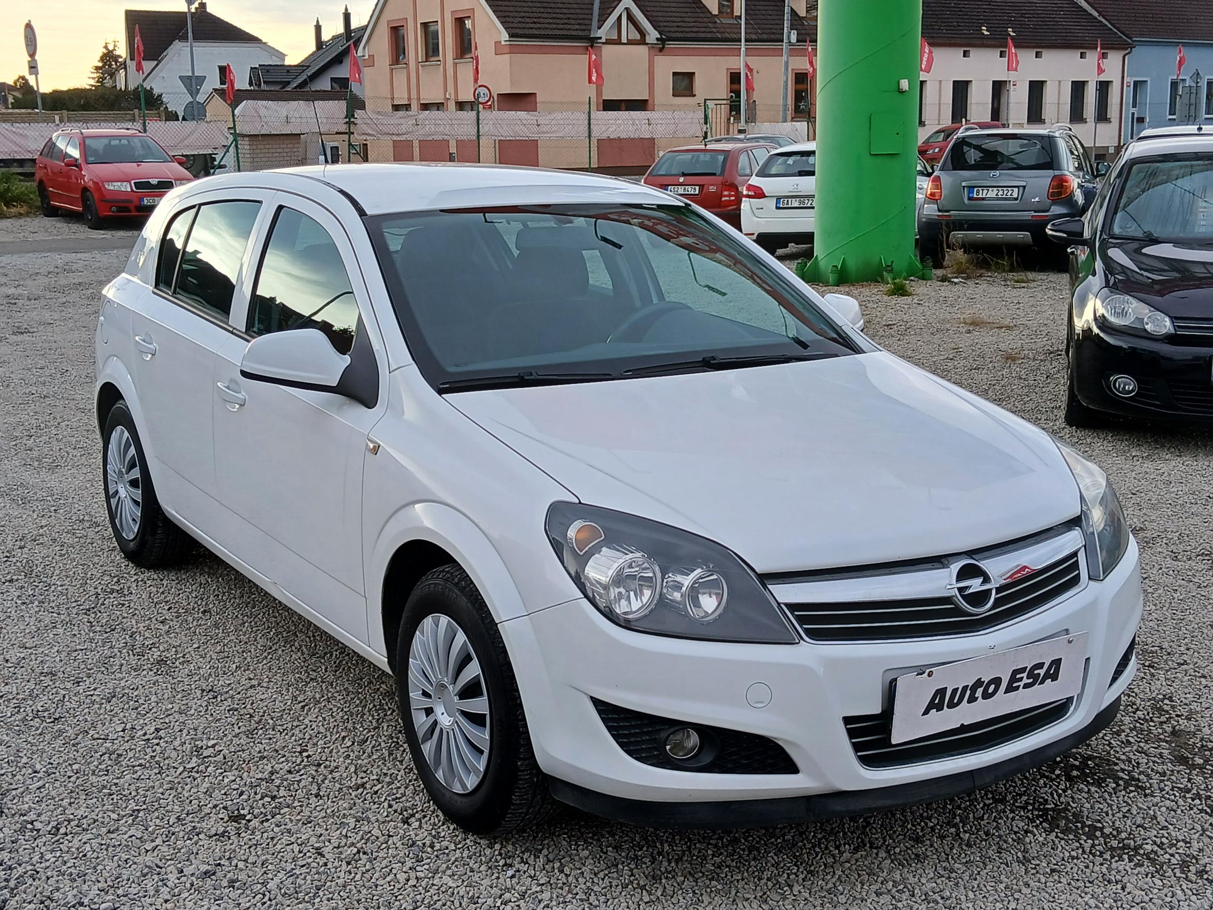 Opel Astra, 2010