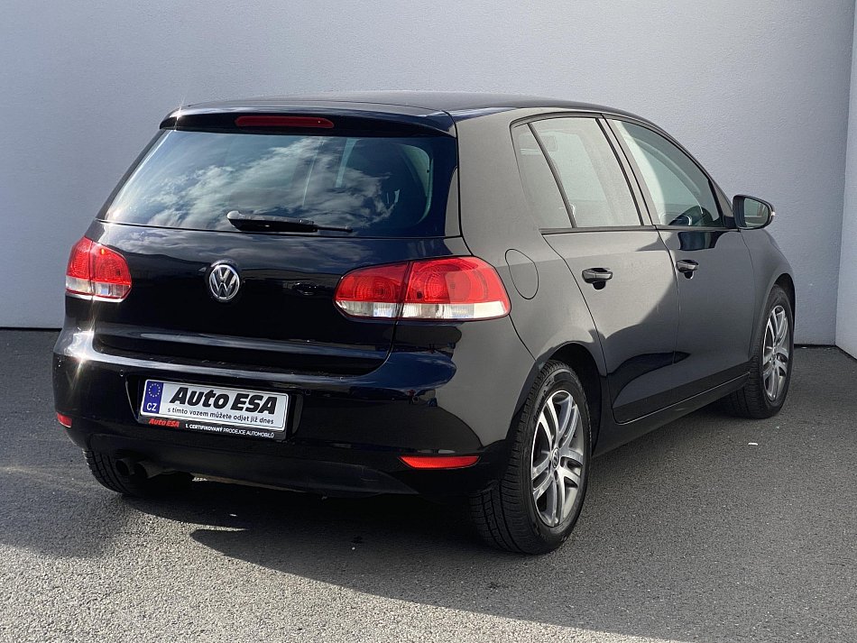 Volkswagen Golf 1.4i 