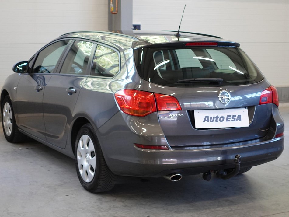 Opel Astra 1.4T 