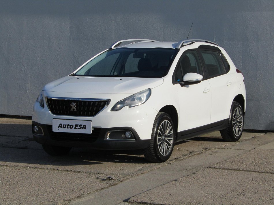 Peugeot 2008 1.2i 