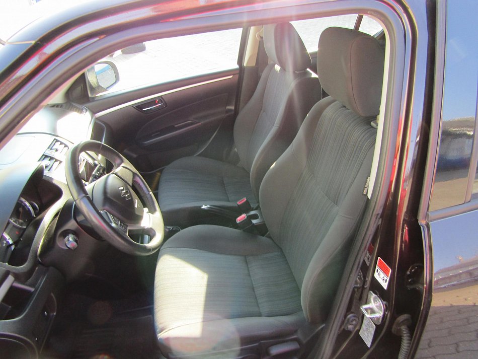 Suzuki Swift 1.2i 