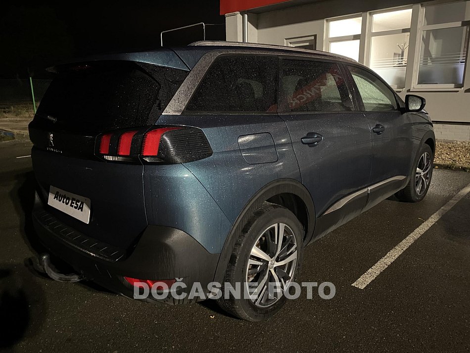 Peugeot 5008 1.5HDi 