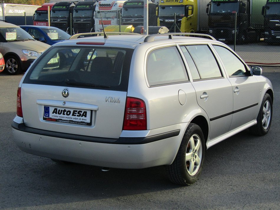 Škoda Octavia 1.6i Elegance