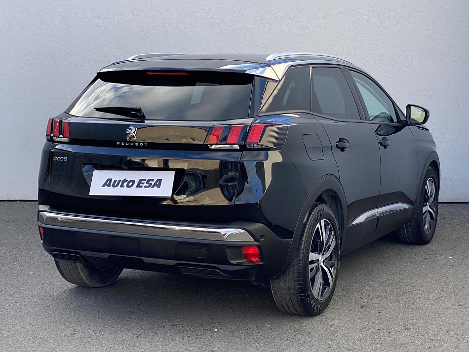 Peugeot 3008 1.2PT Allure