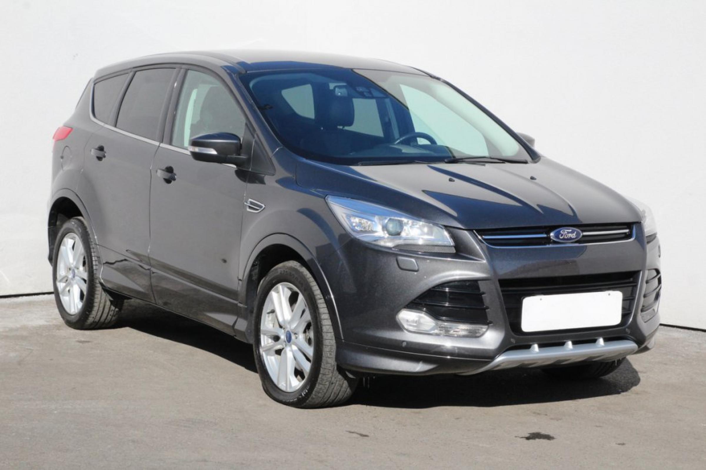 Ford Kuga, 2016