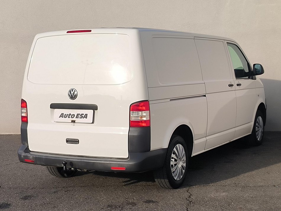 Volkswagen Transporter 2.0TDi  L2H1