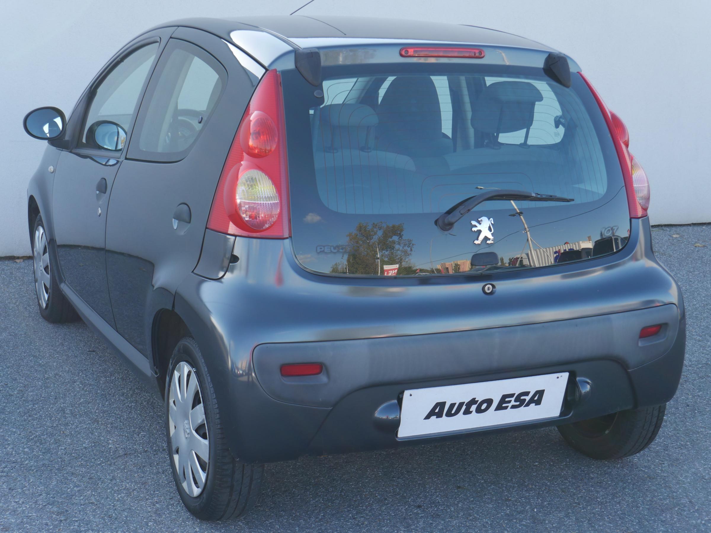 Peugeot 107, 2006 - pohled č. 6