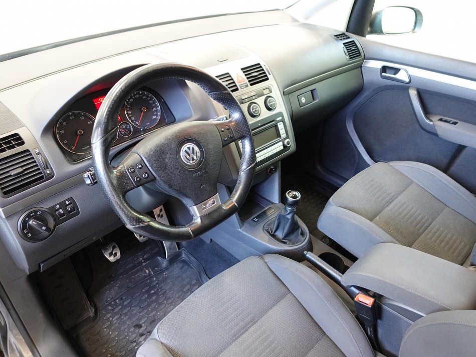 Volkswagen Touran 1.4TSi 